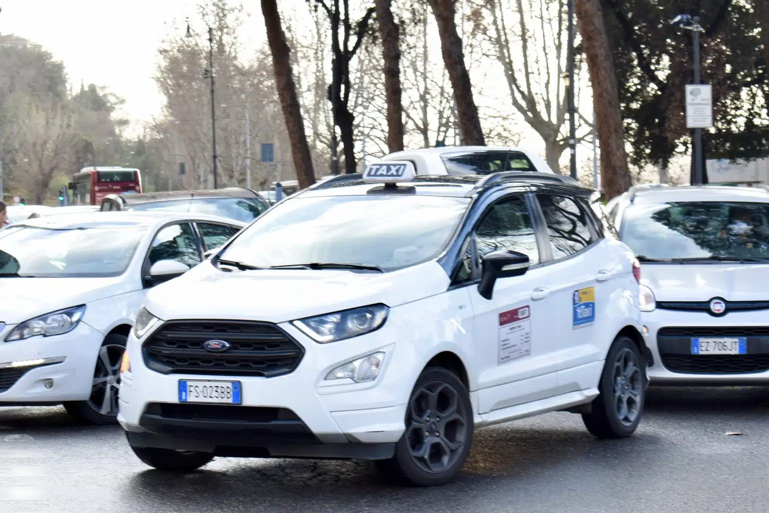 PRENOTA UN TAXI
